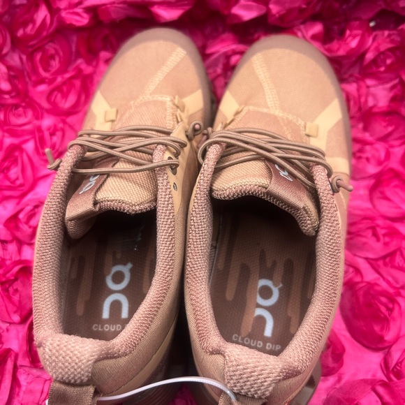 On running Women's Cloud Dip Cork & Cocoa
On Monaco - Picture 6 of 10